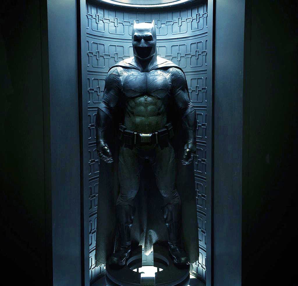 Това е вторият филм от новата ера на супергеройски филми, които DC Comics започват.