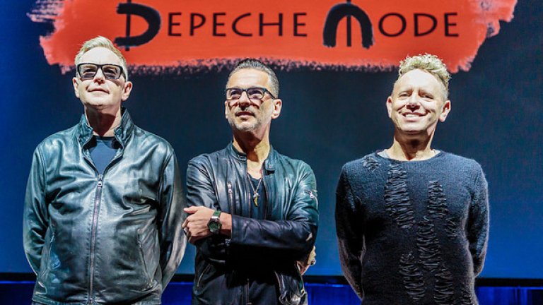Дейв Геън, Мартин Гор и Андрю Флечър обявиха албума си Spirit на специална пресконференция в Милано 