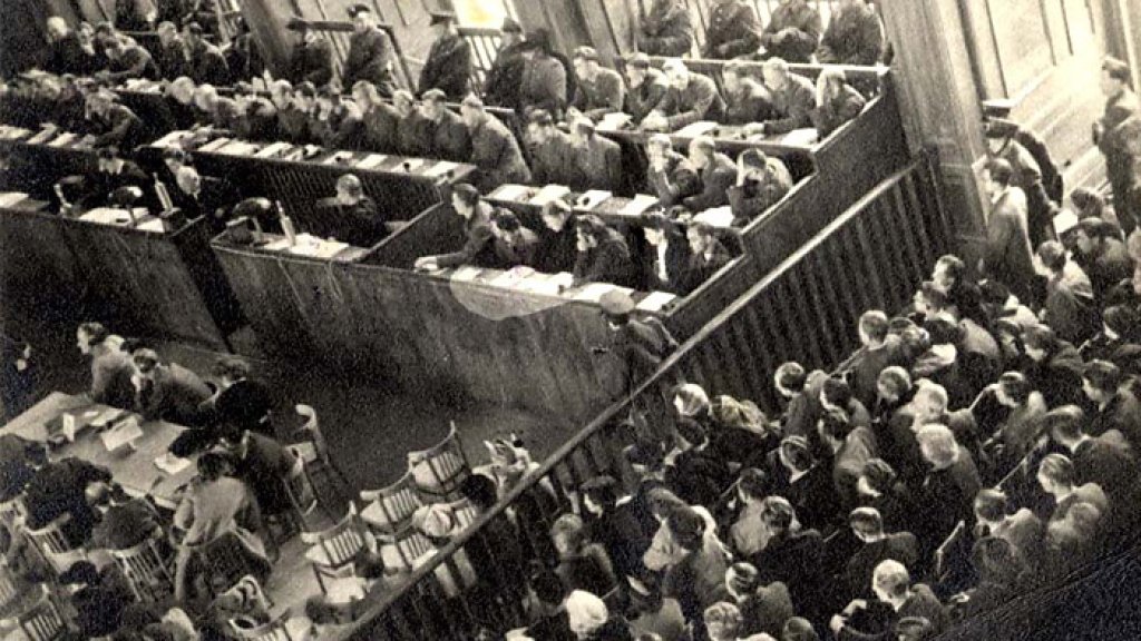 auschwitz_trials1b