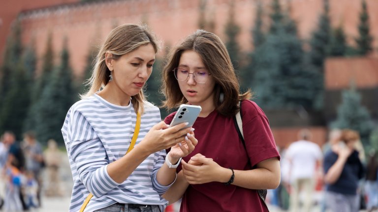 Русия блокира Telegram, а руснаците станаха изобретателни как да си чатят онлайн