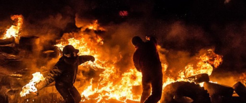 ukraine-manif-molotov_m