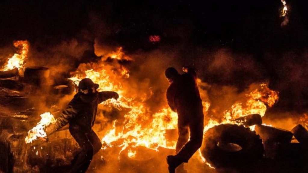 ukraine-manif-molotov_m