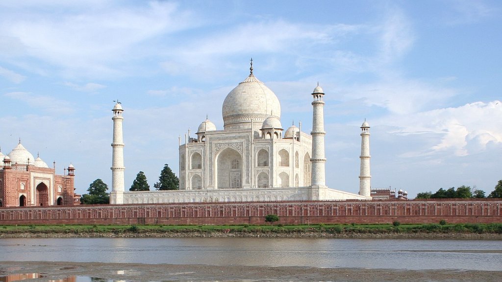 1920px-Taj_Mahal-10_(cropped)