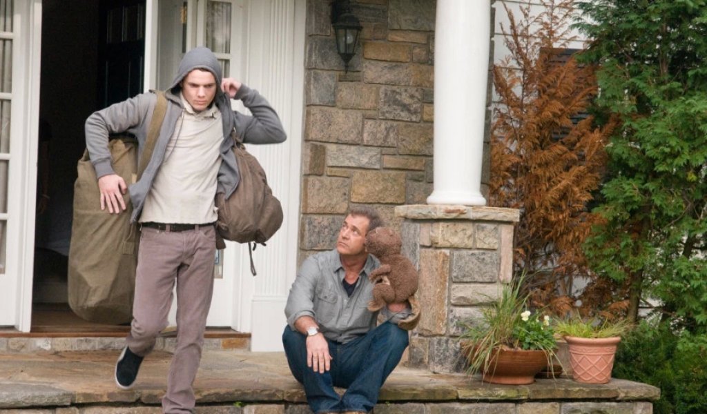 “Бобърът” (2011) 
Филмът, с който Мел Гибсън се завърна, е един от най-добрите за 2011 година според режисьора.