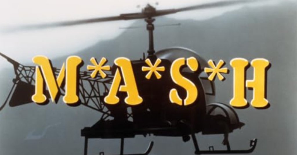 5. “Военнополева болница” 
Класика, която надскочи времето си. Продукция, която използва войната в Корея, за да говори за Виетнам, за морала и за оцеляването чрез смях. Алън Алда създаде образ, който остава в историята на телевизията, а финалът на сериала все още държи рекорди по гледаемост.