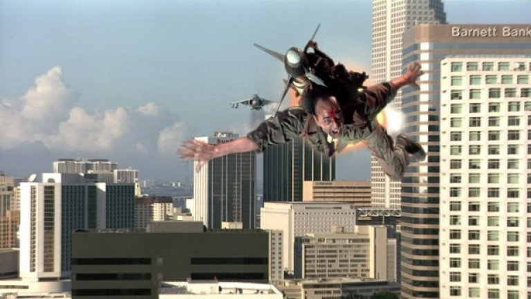 "Истински лъжи" на Джеймс Камерън