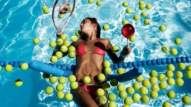 45. Ализе Лим, тенис. Французойката е номер 191 в световната ранглиста, простено ви е, ако не сте я чували. Но вижте за какво става дума - тя има повече появи на корици от поне 5 от топ 10 на WTA в момента! Поне кариерата и е гарантирана, ако не направи своя пробив в тениса.