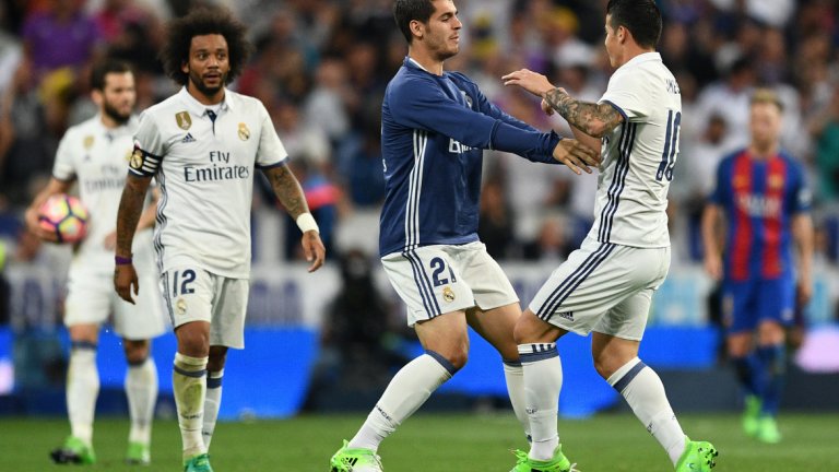 4. Зинедин Зидан има сериозен проблем със състава
Когато на разположение имаш футболисти като Гарет Бейл и Кристиано Роналдо, е грехота да не ги използваш. Уелсецът обаче не беше готов и контузията му се обади отново. Кристиано не беше на обичайната си висота. Карим Бензема бе незабележим. В същото време Зидан има на пейката имена като Хамес Родригес, Иско, Марко Асенсио и Алваро Мората. Всеки един от тях се е доказал многократно. Хамес вкара изравнителния гол само три минути след като се появи в игра. След смяната на Бейл с Асенсио, испанецът бе замесен във всичко по-интересно, което „кралете” създадоха. Въпреки прекрасните мачове, които изигра в последните дни, Иско дори не стана от скамейката. Робуването на имена винаги е бил проблем на Реал и Зизу трябва съвсем скоро да се справи с този проблем.