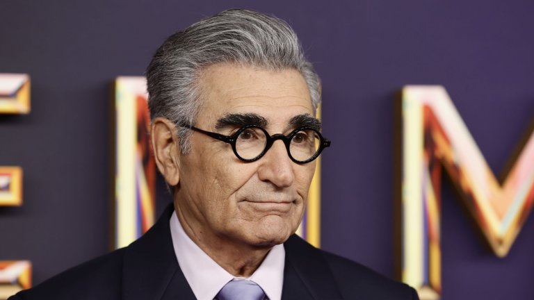 Юджийн Леви
И домът на познатия ни актьор от “Американски пай” бе сравнен със земята при огнения ад. Семейството на Юджийн Леви се е евакуирало във вторник вечерта, а на следващия ден синът на актьора - Дан, потвърди в социалните мрежи, че къщата им е изгоряла.