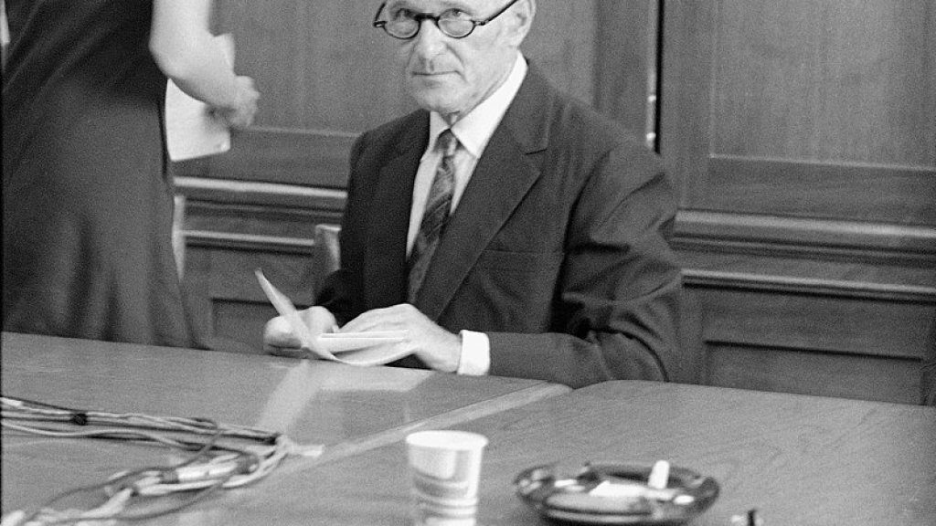800px-Sidney_Gottlieb,_Sept._21,_1977.Credit_AP