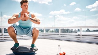 В най-добрия случай те само ще изхабят енергията и времето ви, докато си мислите, че имате някаква полза.