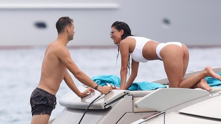 Григор и Никол на почивка в Сен Тропе (снимки)