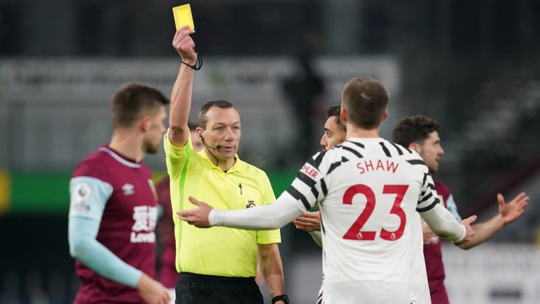 Обяснено: Защо Шоу получи жълт, а не червен картон