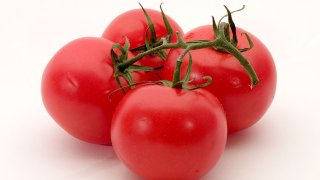 Tomato_je