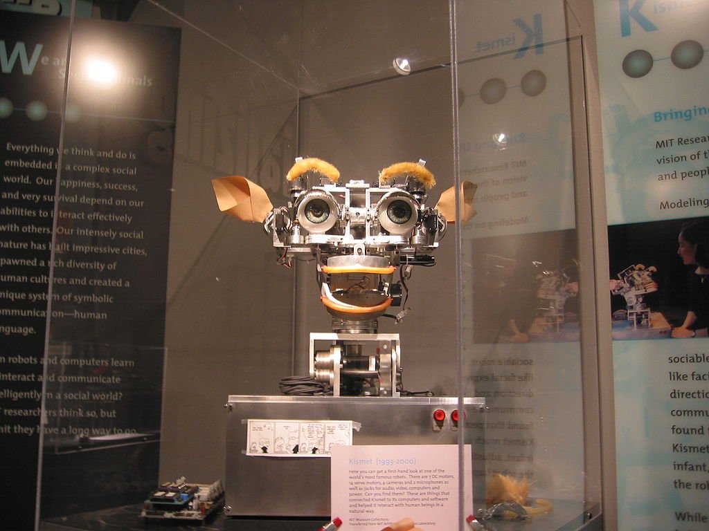 1024px-Kismet_robot_at_MIT_Museum