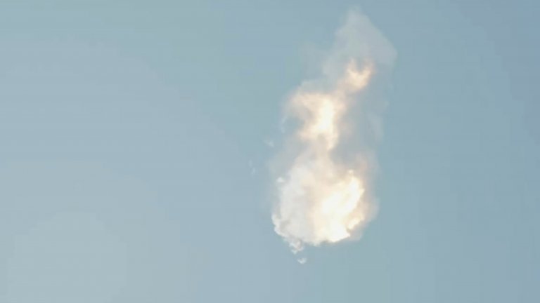 Ракетата Starship на SpaceX избухна малко след излитането си