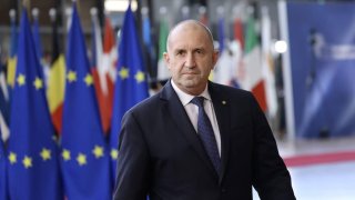 А мотивите му звучат, колкото да има някакви