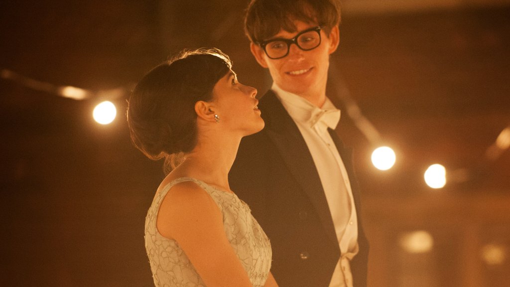 \"Теория на всичко\" (Theory of Everything, 2014) 
Еди Редмейн показа в пълния блясък актьорския си талант в биографичния филм за Стивън Хокинг на режисьора Джеймс Марш. Този филм е урок за всички, които в даден момент са смятали, че всичко е загубен