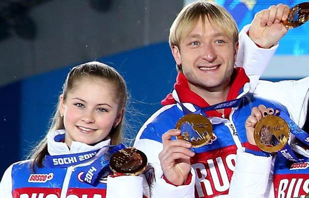 Златото е за Сборная, редом с легендата Плюшченко.