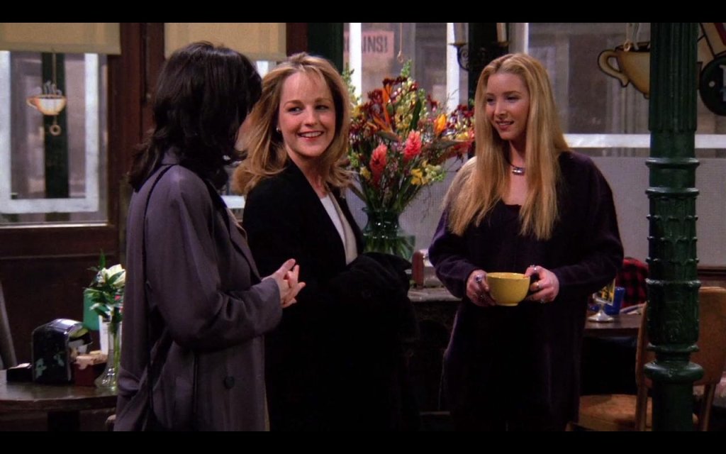 Хелън Хънт
Хелън Хънт се появява още в първи сезон, когато бърка Фийби с близначката й Урсула, след като по-рано Урсула, да кажем, че не я обслужва достатъчно професионално като сервитьорка.