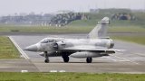 От китайската армия определят тайванския президент Уилям Лай за "паразит" (на снимката: тайвански изтребител се готви за излитане в деня на започване на китайските учения)