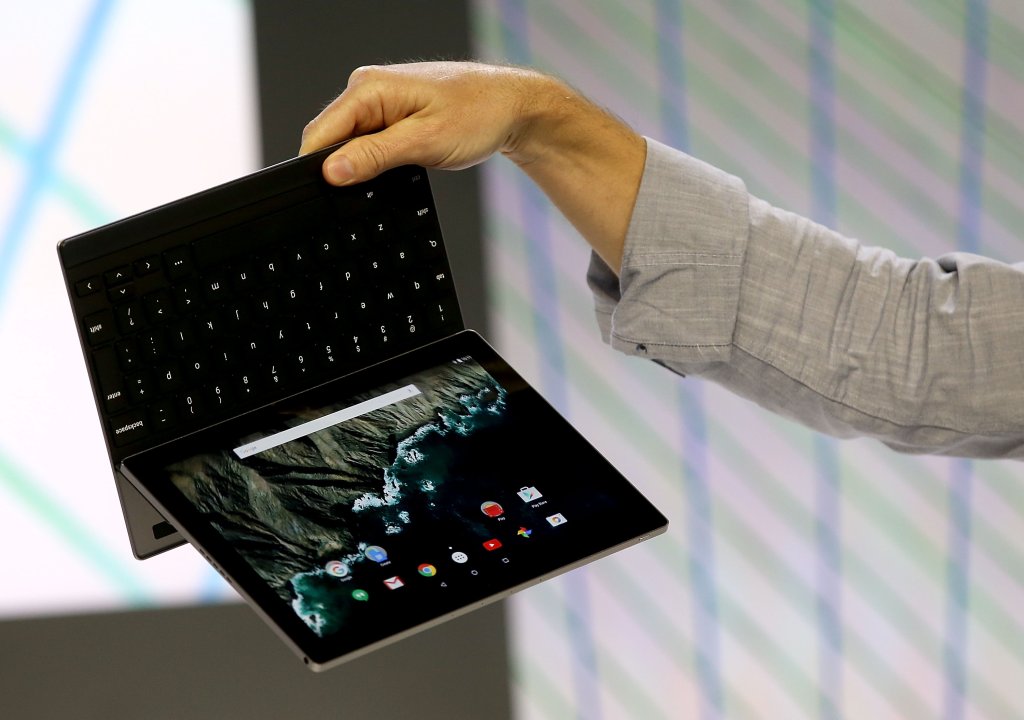 Google представи и новия си таблет - Pixel C - устройство под Android (не под ChromeOS), което доста напомня Pixel Chromebook