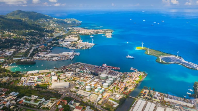 Виктория, не София