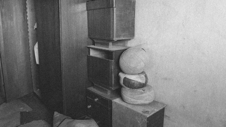 Късен соц с елементи на разруха