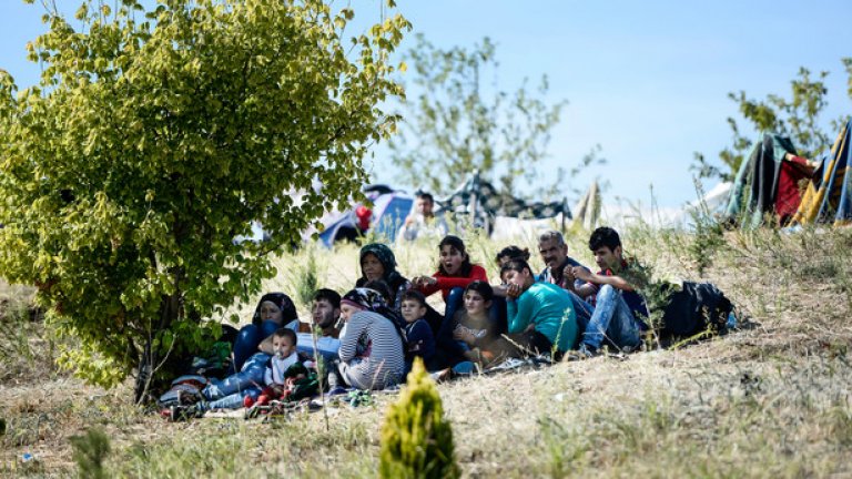 Турция задържа мигрантите, които искат да преминат в западна посока