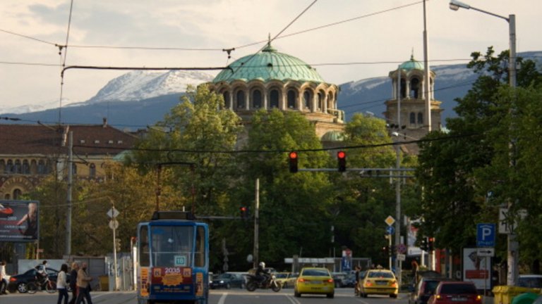 Преди дни организацията се оттегли от журито за нова визия на площад "Св. Неделя" в София поради опасения, че конкурсът спира конкуренцията.
