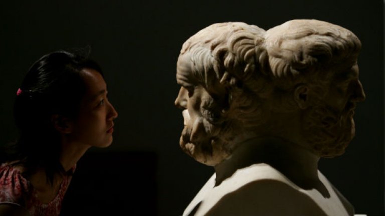 Някои не просто се възхищават на Зевс