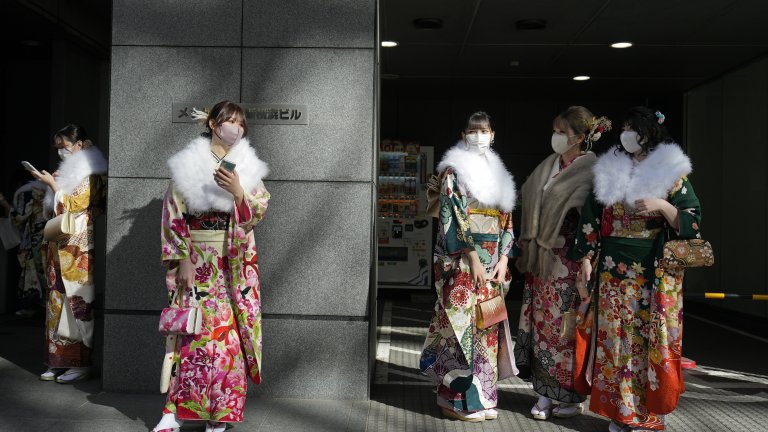 Странният японски празник на пълнолетието (снимки)
