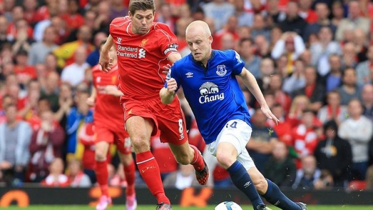 Ливърпул и Евертън продължават в евротурнирите и напролет.