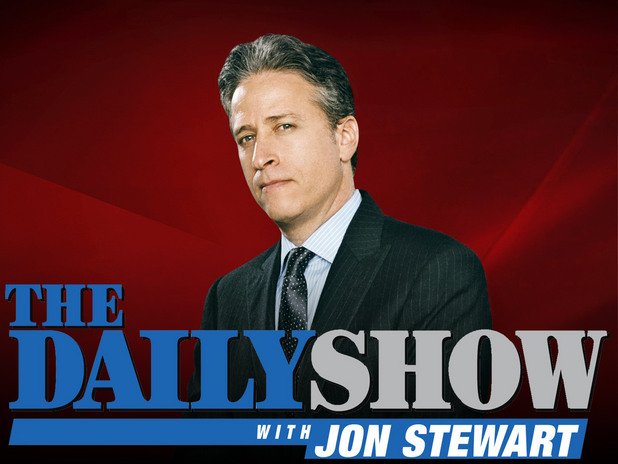 10.Дневното шоу с Джон Стюарт

От 1996 г. 

Шоуто за фалшиви новини, което стана по-правдоподобно от истинските новинарски емисии. Comedy Central го излъчва от 96-та, но нещата започнаха наистина да се получават, когато Джон Стюарт стана водещ три години по-късно. Оттогава „Дневното шоу” се концентрира повече върху политиката и върху националните медии, за да проследи нелекия политически път на Америка в началото на новия век. В средата на миналата година Стюарт напусна предаването и то претърпява труден период без него. Но възпитаниците на „Дневното шоу” Джон Оливър и Саманта Бий поддържат изградените от него идеи в своите собствени предавания.
