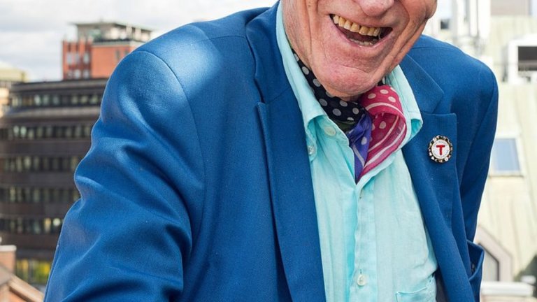 Тон е известен с пословичната си пестеливост