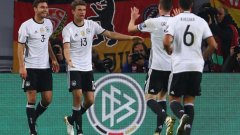 Германия еднолично оглавява С, записвайки втора поредна победа с 3:0. На второ място излезе Азербайджан, след като надви по рано Норвегия с минималното 1:0.