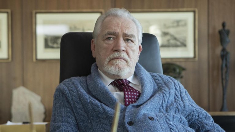 8. “Наследници” (2018 - 2023 г.) 
Оценка в IMDb: 8,8 от 10 звезди
Оценка в Rotten Tomatoes: 87% одобрение
Къде да гледате: в HBO Max
В един от най-добрите сериали на HBO през последните години се запознаваме с дисфункционалното семейство Рой. Те са собственици на глобалния медиен конгломерат „Уейстар Ройко“, начело на който стои безпощадният патриарх Логан Рой. Магнатът е вече в напреднала възраст, а влошаващото се здраве засилва амбициите на четирите му деца, които започват безмилостна надпревара за неговото място на върха.
