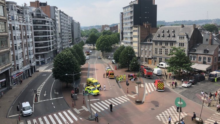 Една жена е била взета за заложник от стрелеца