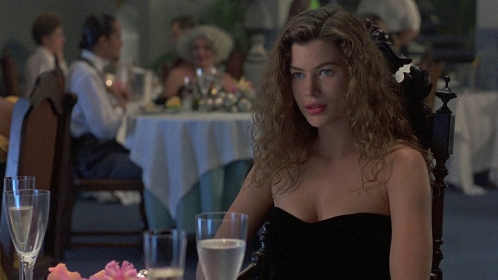 \"Дива орхидея\" (Wild Orchid, 1989)
 Жаклин Бисет изпраща неопитното момиче при Мики Рурк, за да се увери дали той е толкова безчувствен само към нея, или към всички жени. В края на филма Кари Отис става доброволна жертва на желанието за сексуално н