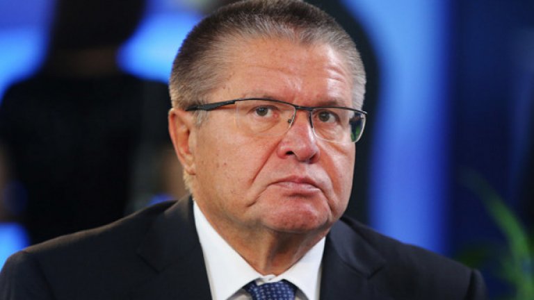 "Да арестуваш министъра - това е предупреждение към старите системни елити. Предупреждение към всеки, който не е в най-близкия кръг на Путин, и явна промяна на правилата на играта"