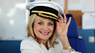 Туиги
Известна още като “първият супермодел на Америка”, Туиги все още се държи за модната сцена чрез различни реклами, насочени към по-възрастните жени. Тя е модел за Marks&Spencer и е лице на британската марка на продукти за грижа за кожата Olay, показвайки, че въпреки годините, камерата продължава да я обича.