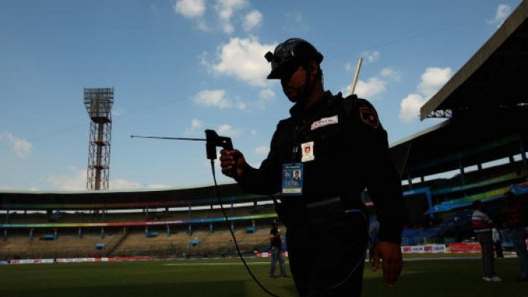 Хиляди такива устройства са продадени из цял свят и изкарването им от употреба се доказва като изключително трудна задача