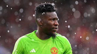 "Онана е един от най-слабите вратари в историята на Юнайтед и трябва да си мери приказките"