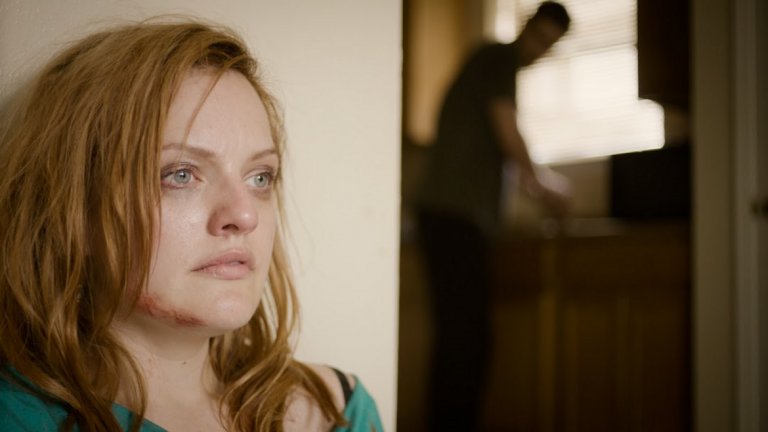 "Свободният свят" (The Free World, 2016) e драма, в която Мос играе ролята на Дорис Ламб, жената с която наскоро пуснат от затвора мъж започва връзка, въпреки нейния съпруг-насилник.