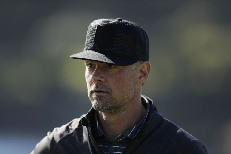 Желанието на Дюамел да е подготвен за обществен колапс идва след прочетена книга по темата.