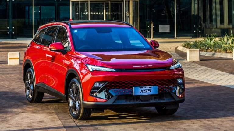 Първите образци от BAIC X55 вече са готови