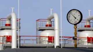 gas debt talks