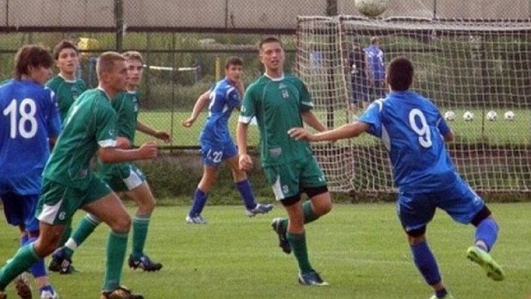 Нападателят Жак Коен отбеляза 50 гола за "сините" юноши през миналия сезон