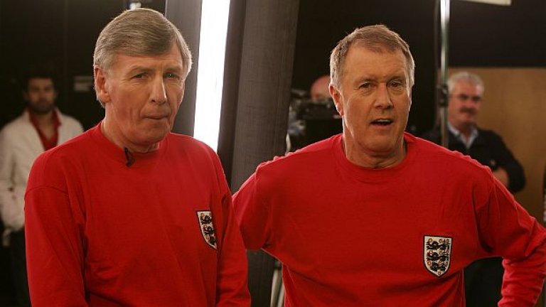 Постоянно ме бъркат с Мартин Питърс (вляво), а аз съм много по-хубав от него, недоволства героят от финала на Световното първенство през 1966 г.