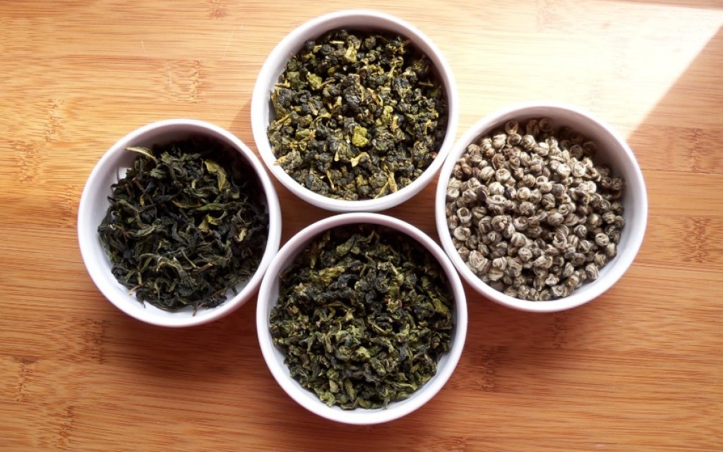 Four_GreenTeas_in_White_Bowls_-1_(6196131680)